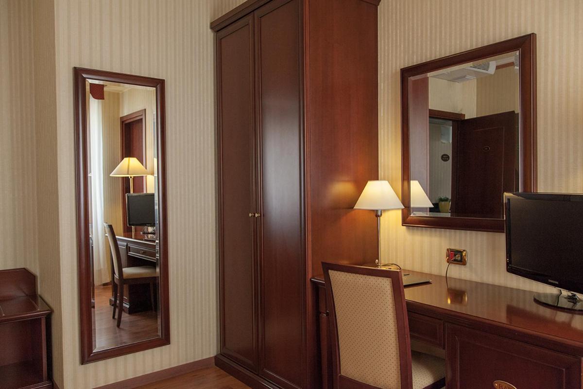Benaco Garda ***s Hotel Garda (Verona)